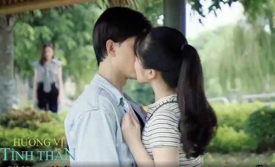 Sao Việt 24h: Nhiều nghệ sĩ cúng Tổ tại gia, Huy từ chối Dương