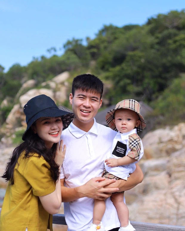 Sao Việt 24h: Phượng Chanel chúc mừng sinh nhật con trai Lê Phương