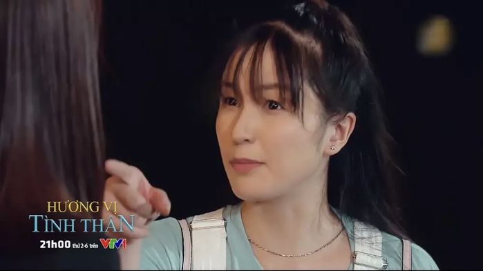 Sao Việt 24h: Việt Hương lấy xe cứu thương đưa đồng nghiệp đi cấp cứu