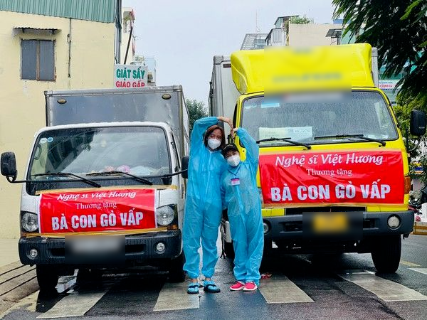 Sao Việt 24h: Việt Hương lấy xe cứu thương đưa đồng nghiệp đi cấp cứu