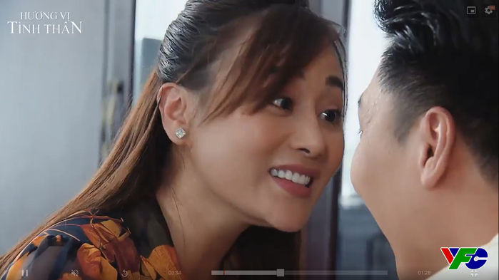 Sao Việt 24h: Vợ chồng Việt Hương vẫn phát oxy dù ngưng từ thiện