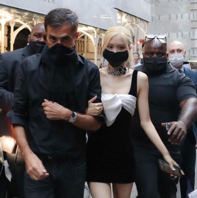 Thảm đỏ Met Gala: Rosé, Justin Bieber bị dàn sao nuốt chửng