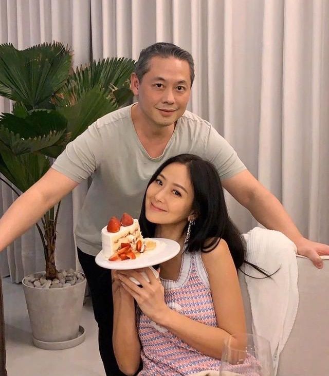 Tiểu thư số 1 Đài Loan: 13 tuổi biết yêu, nhìn phát trúng chồng tỷ phú