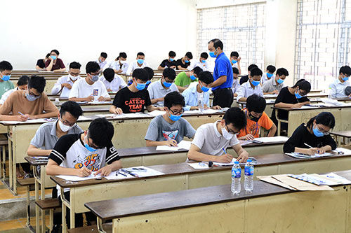 Trường đại học đầu tiên có ngành học lấy điểm chuẩn tuyệt đối là 30