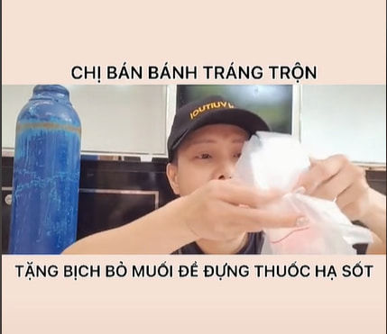 Việt Hương được chị bán bánh tráng trộn cứu 1 bàn thua trông thấy
