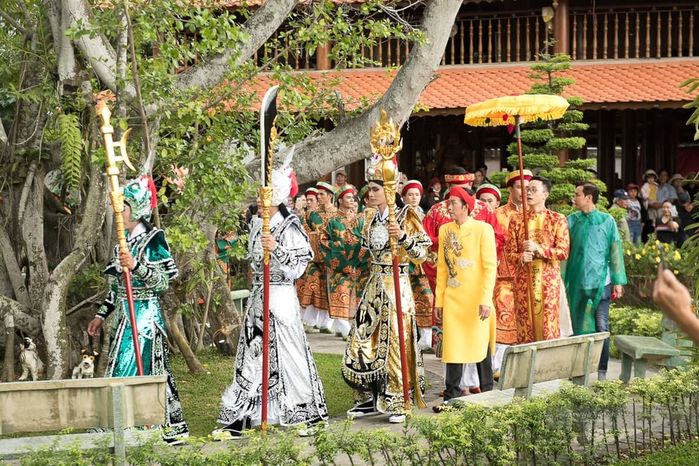 Xem nghi thức cúng Tổ nghề ở đền thờ Tổ 100 tỷ của Hoài Linh