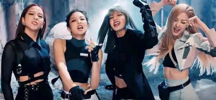 Xem MV xin đừng bấm dừng đột xuất: Đến Lisa, Jennie còn bị dìm
