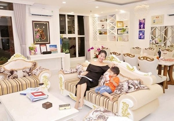 4 năm sau ly hôn: Phi Thanh Vân ở nhà 10 tỷ, chồng cũ sống nhờ vợ sau