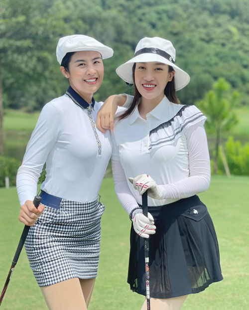 Style chơi golf của mỹ nhân Việt Hương Giang chuộng váy ngắn cũn