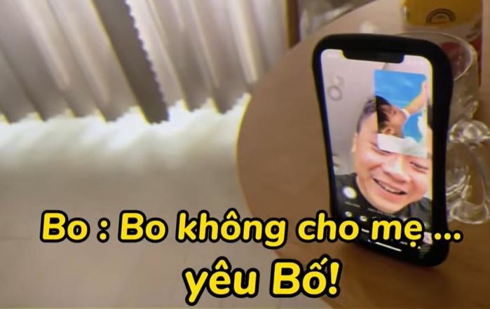 Ảnh hot sao Việt 30/10: Con trai Hòa Minzy không cho mẹ yêu bố