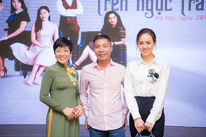 Ấm lòng người mới - người cũ trong Vbiz: không còn điểm để cho