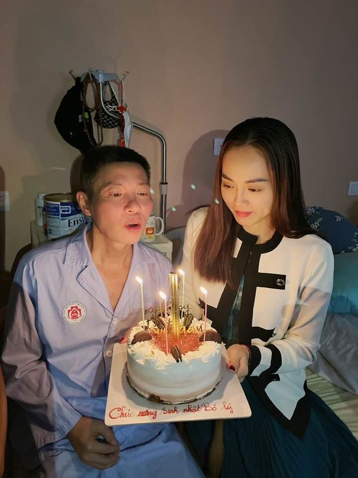 Ảnh hot sao Việt 17/10: Ngọc Sơn phủ nhận tức giận Hồ Văn Cường