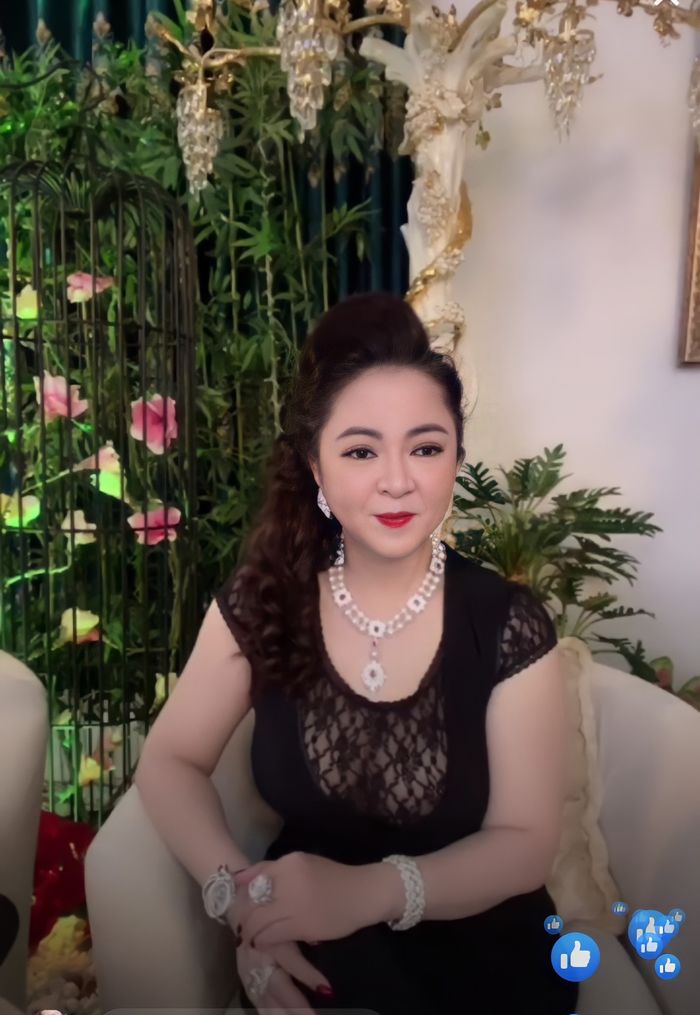 Bà Hằng nhắn tỷ phú Hoàng Kiều: Cho con Phi Nhung 10 triệu USD mới nể