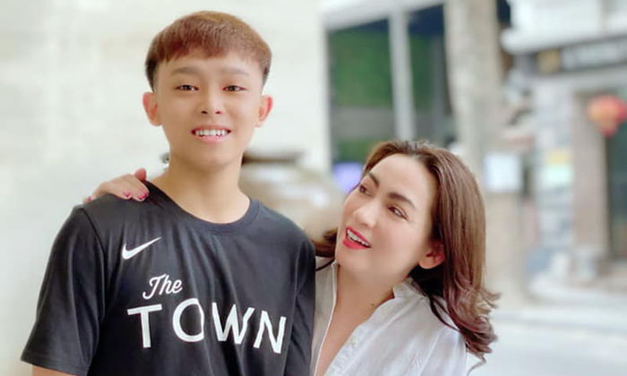 Bà Phương Hằng yêu cầu trả tiền cho Hồ Văn Cường