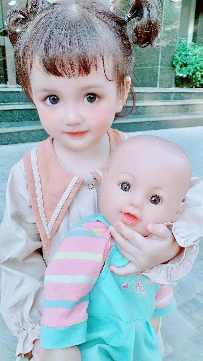 Bé gái trong phim Hương vị tình thân: thu nhập 60 triệu/tháng