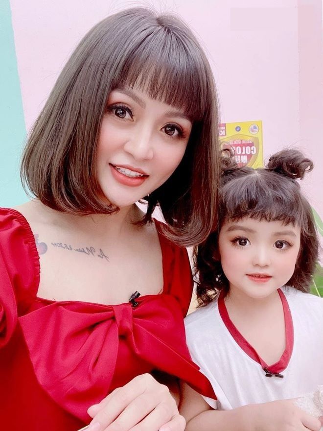 Bé gái trong phim Hương vị tình thân: thu nhập 60 triệu/tháng