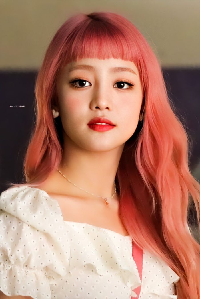 Những bà mẹ cực phẩm hết mực ủng hộ con của thần tượng Kpop