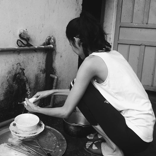 Các nàng Hậu ở Vbiz là cá mập còn khi về nhà thì thành cá con