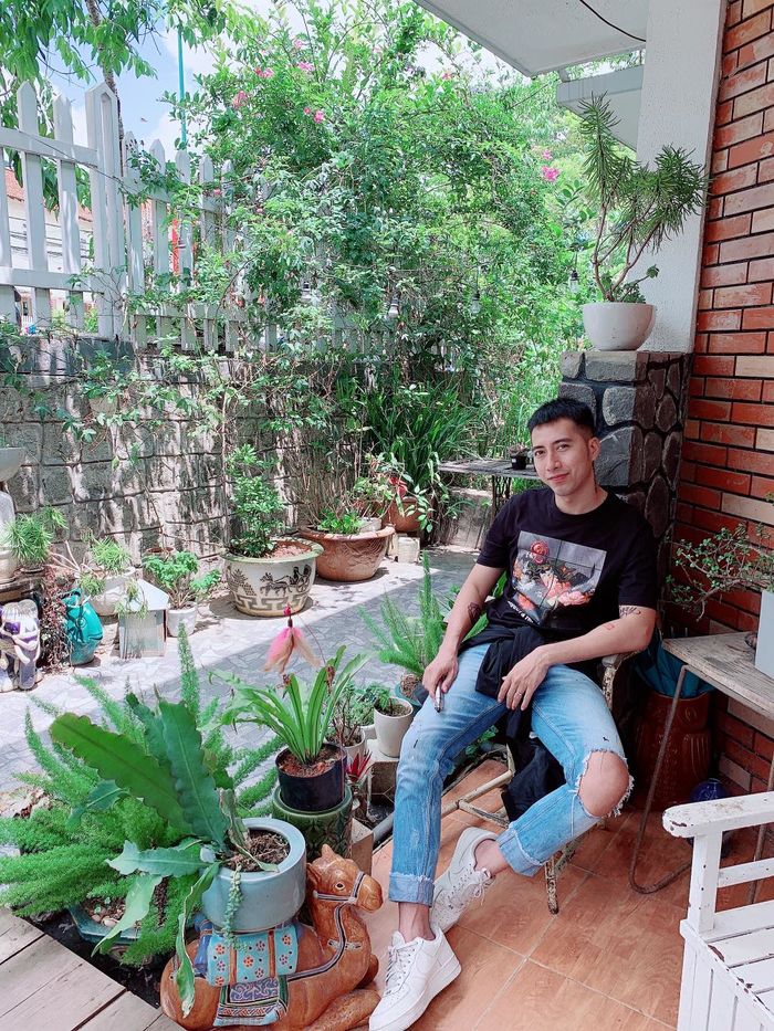 Cặp sao Anh không đòi quà sau 8 năm: Người viên mãn, người giàu sụ