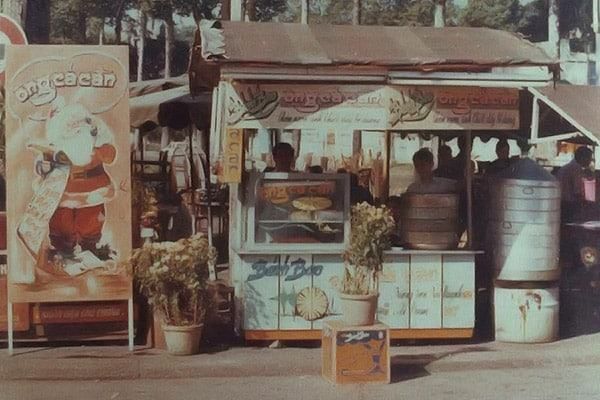 Bánh bao Cả Cần nổi tiếng Sài Gòn: đặc trưng màu hẩm, có vị thơm bùi