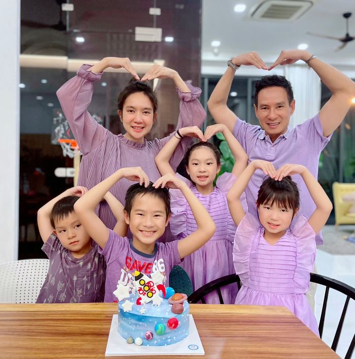 Cuộc sống của sao Vbiz từng nổi nhờ các bài hit nhạc Hoa lời Việt