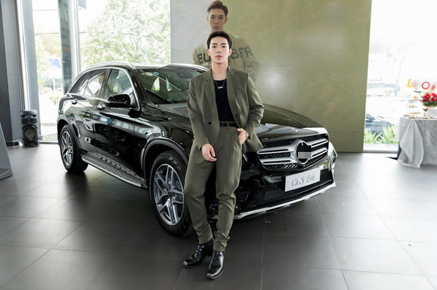 Cuộc sống hiện tại của bộ ba Hoa dăm bụt: Hoà Minzy làm dâu hào môn