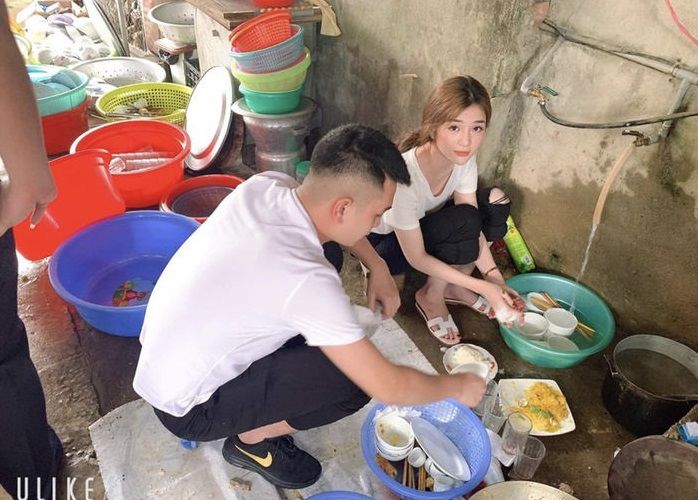 Cuộc sống hiện tại của hot girl rửa bát 9x: Chồng tặng xe 7 tỷ