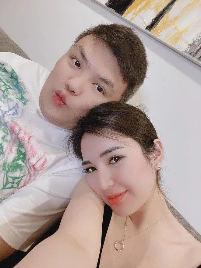 Cuộc sống hiện tại của hot girl rửa bát 9x: Chồng tặng xe 7 tỷ