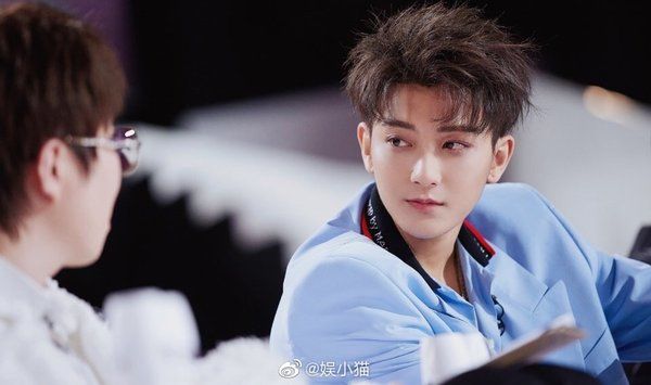 Cựu idol EXO kể quy luật ngầm Cbiz: Nghệ sĩ bị phong sát như chơi