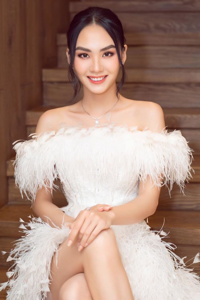 Đọ nhan sắc tình tin đồn của chồng cũ Lệ Quyên
