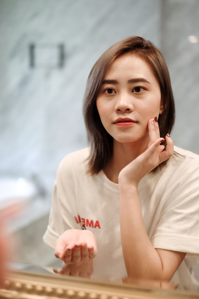 Giảm nám, sạch mụn, thu nhỏ lỗ chân lông chỉ với nước cốt đinh lăng