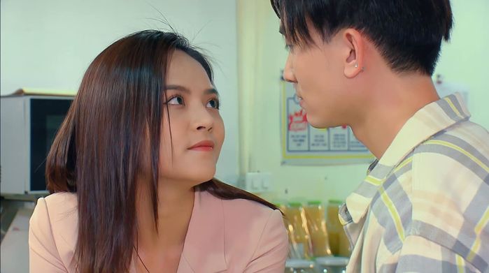 Hương Vị Tình Thân tập cuối: Thy khóc trên đường về sau mỗi ngày quay
