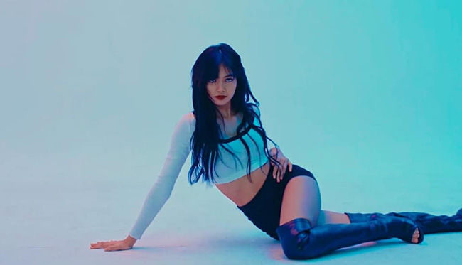 Idol Kpop đối mặt với rụng dâu: Sự thật phũ phàng, cay đắng
