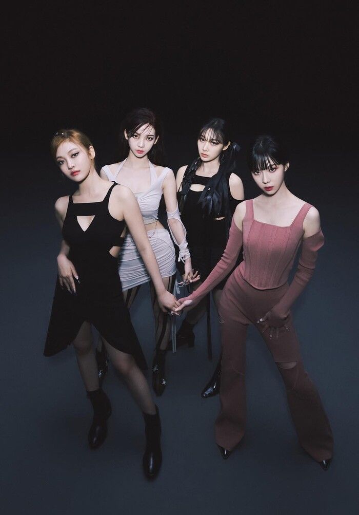 Idol Kpop đối mặt với rụng dâu: Sự thật phũ phàng, cay đắng
