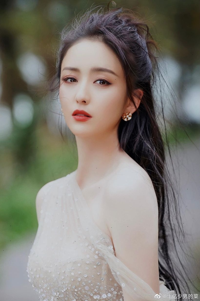 Kỉ niệm thuở mới vào nghề của sao Hoa ngữ: Nhiệt Ba bị mắng tơi bời
