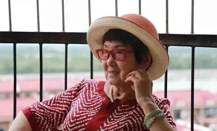Làm lại cuộc đời ở tuổi 70: Người phụ nữ trở thành triệu phú khi đã 81