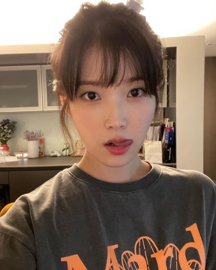 Loạt idol nữ có dàn hậu cung nam đông nhất: IU làm Jungkook cũng mê