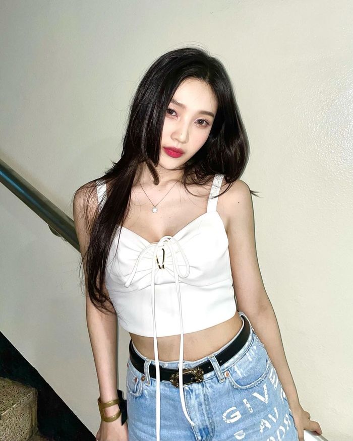 Loạt idol truyền năng lượng: HyunA, MAMAMOO tự tin khoe cá tính