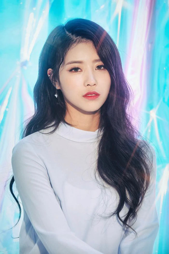 Loạt idol truyền năng lượng: HyunA, MAMAMOO tự tin khoe cá tính
