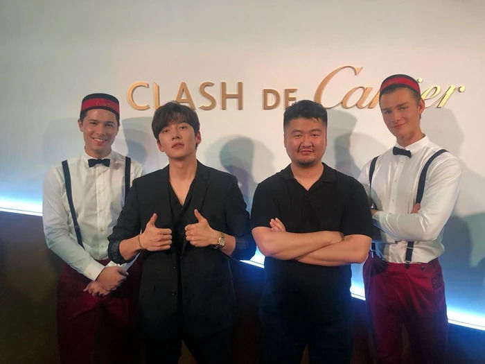 Loạt sao thân tới mức dính như sam với staff: Có cặp cực lầy lội
