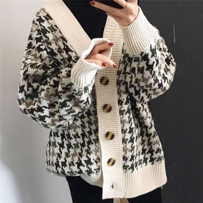 Top 6 shop chuyên áo len, áo cardigan siêu xinh nhất định phải ghé đến