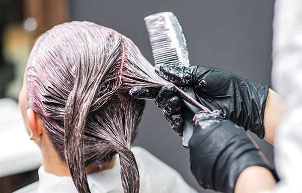 Mua nhầm thuốc nhuộm tóc cho mẹ chồng, con dâu vẫn bình an vô sự