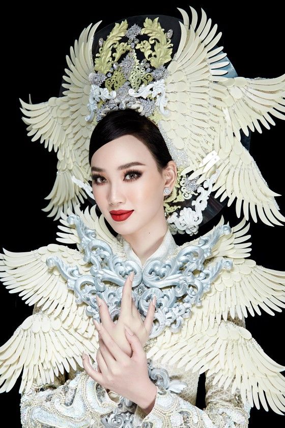 Mỹ nhân Việt gặp sự cố trước giờ thi: người bị cắt hỏng váy