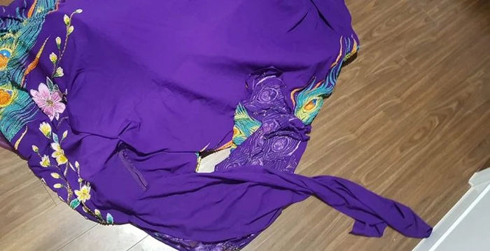 Mỹ nhân Việt gặp sự cố trước giờ thi: người bị cắt hỏng váy