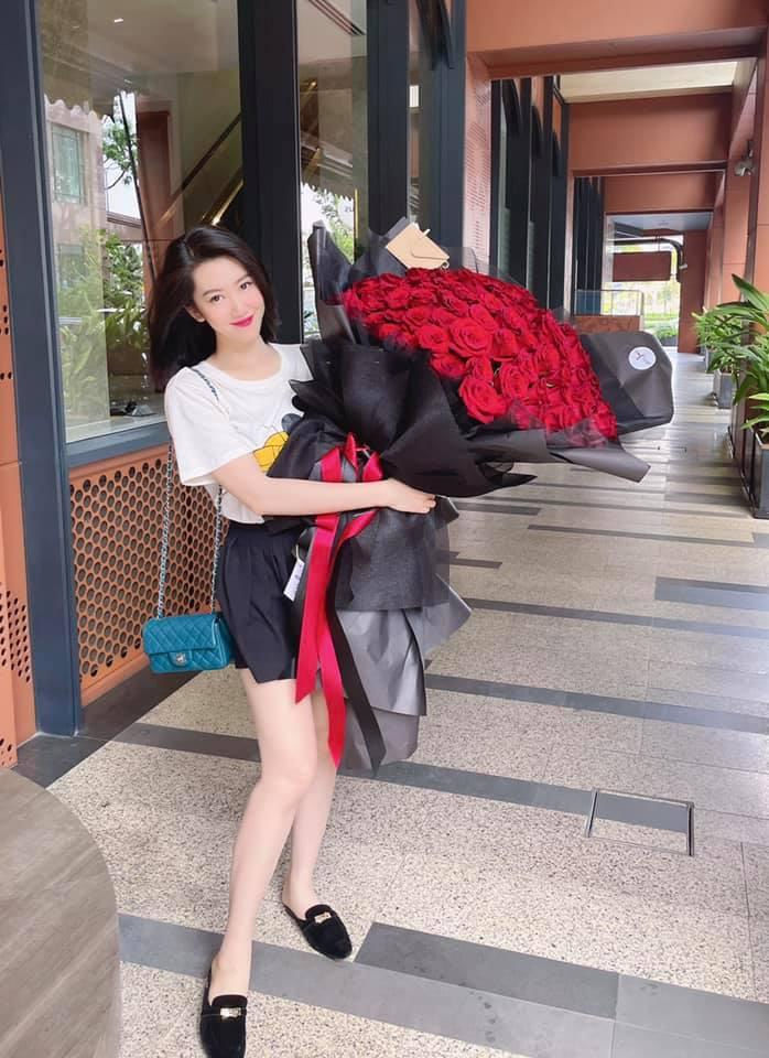 Mỹ nhân Việt khoe quà của tình tin đồn: Midu nhận 100 triệu chưa là gì