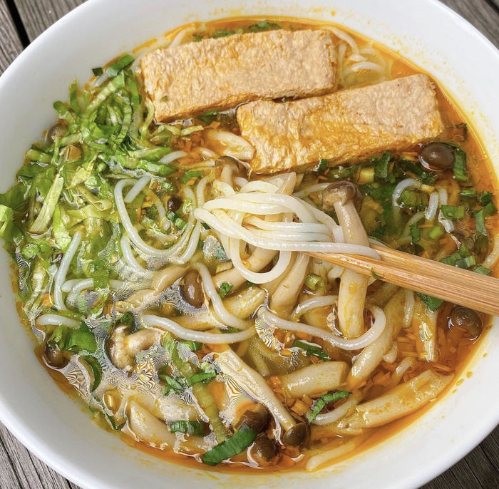Những mỹ nhân Việt lấy chồng đại gia: tự nấu ăn ngon hơn cả đầu bếp