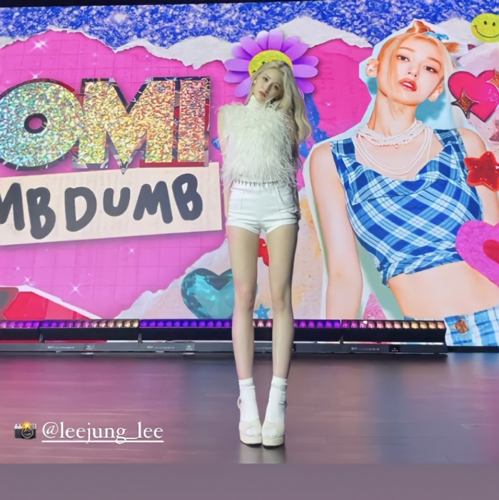 Những đôi chân cực phẩm của mỹ nữ Kpop: Lisa có giữ vững vị thế?