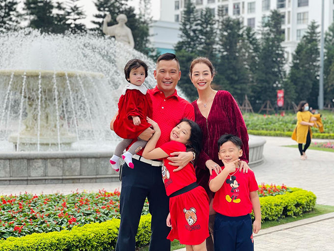 Những gia đình sao Việt đông con nhất hiện nay: Tú Dưa là ông bố 5 con