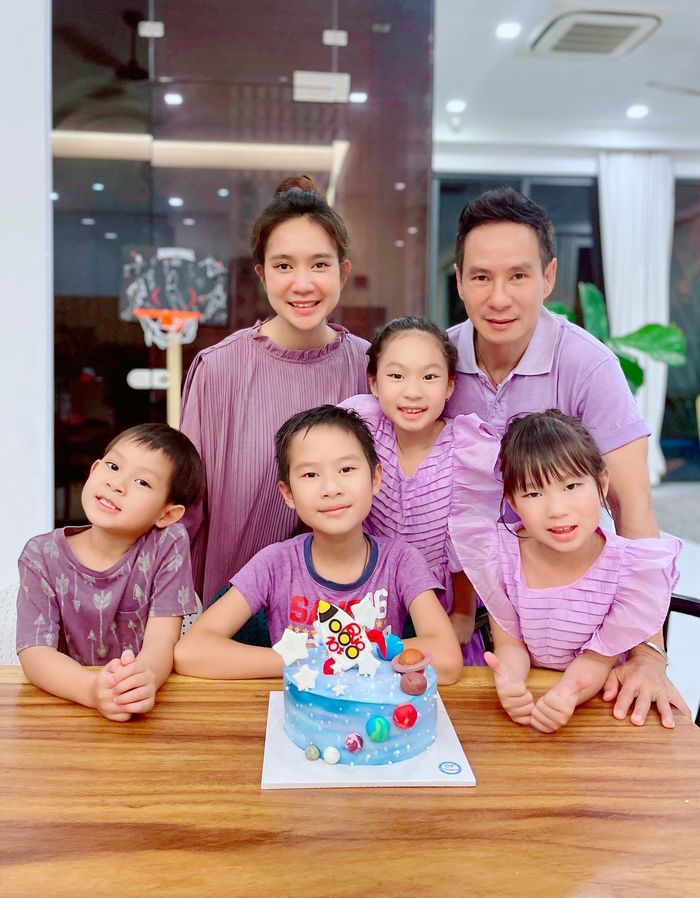 Những gia đình sao Việt đông con nhất hiện nay: Tú Dưa là ông bố 5 con