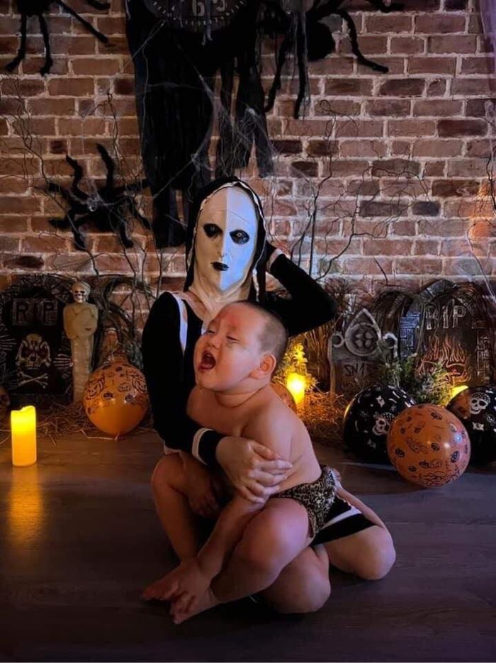 Nhóc tỳ Vbiz chơi Halloween 2021 hoành tráng: Bo Thúi đốn tim
